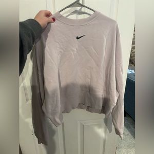 nike cropped sweatshirt